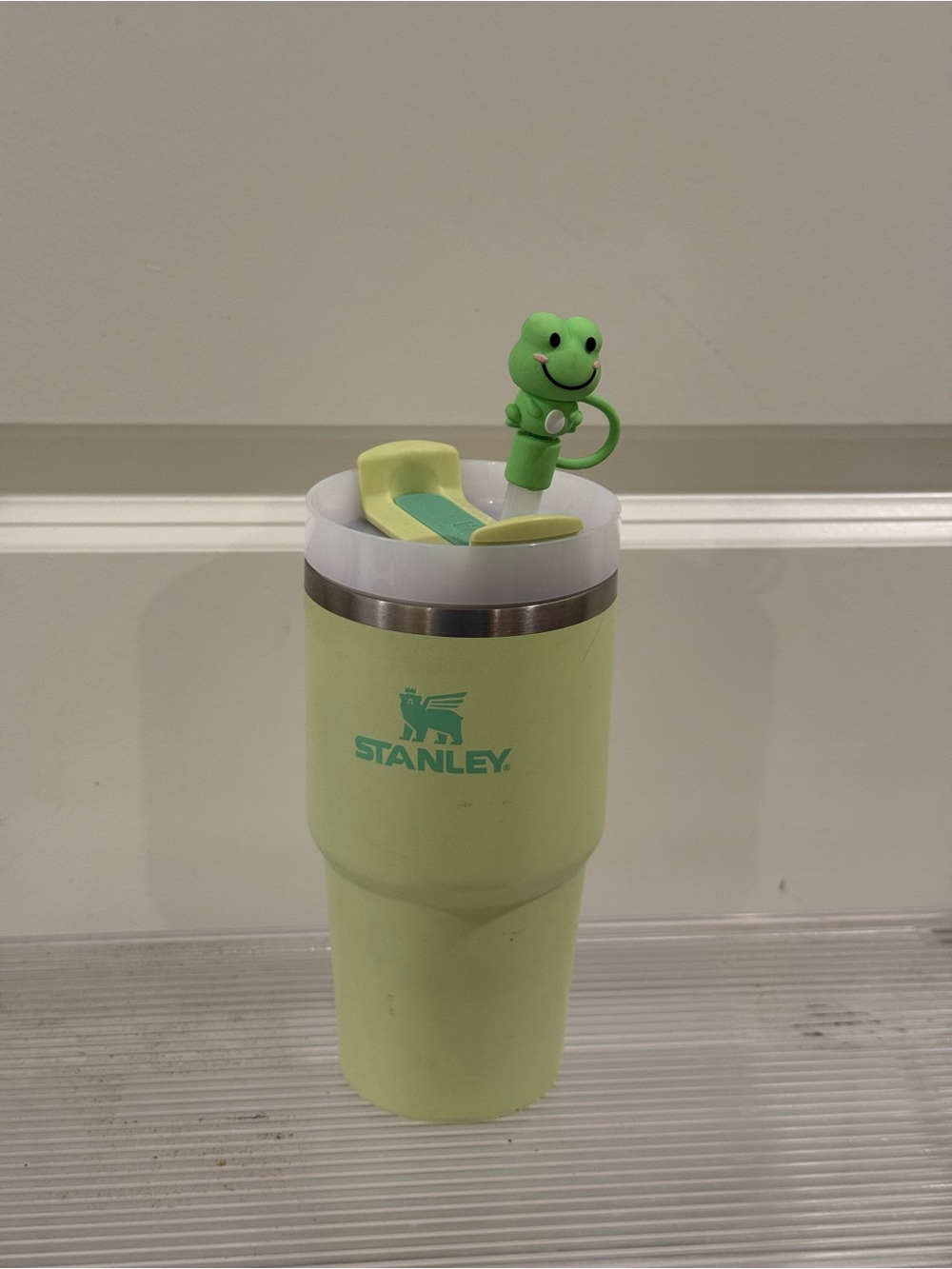 Stanley Lime Green Travel Tumbler with Frog Straw Topper ~ PREOWNED